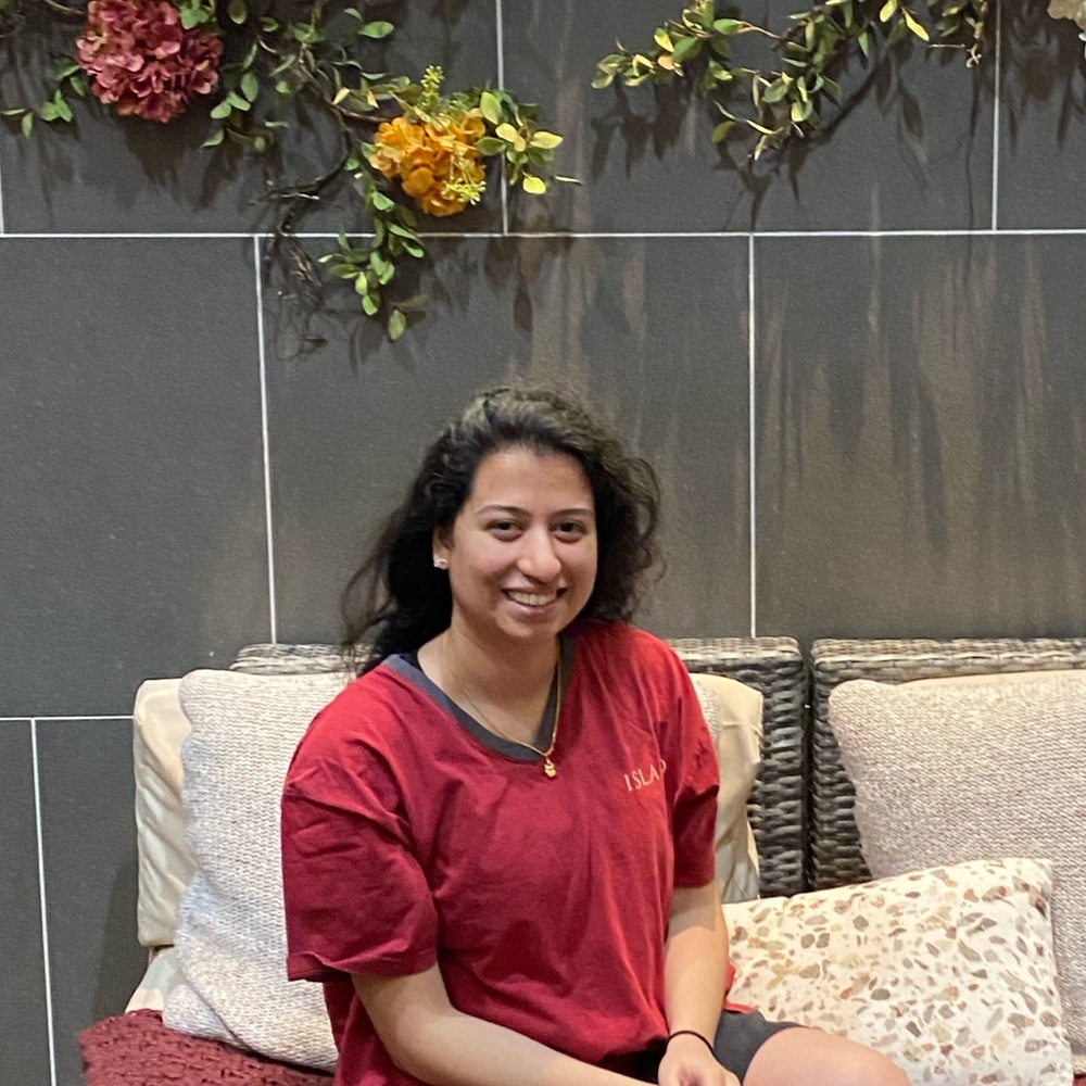 Meet your Posher, Sruthi